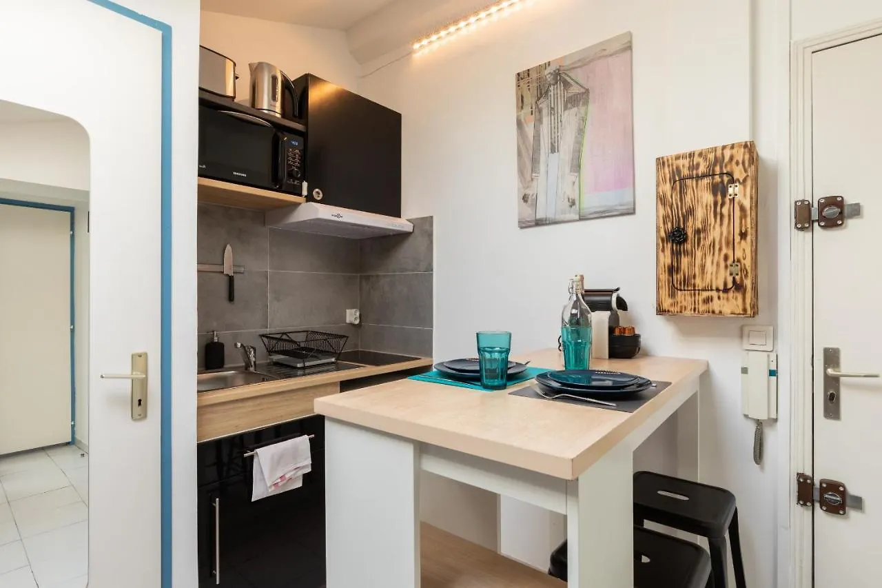 Dify Le Perrache Apartment Lyon 0*,